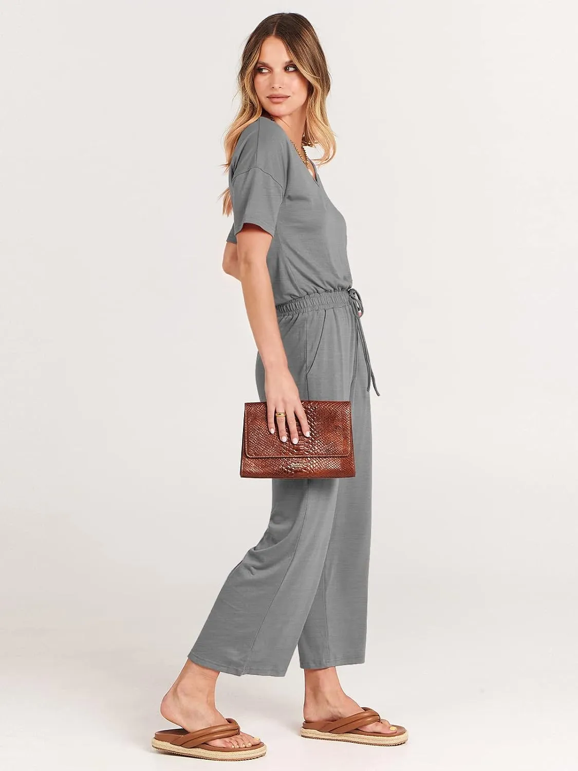 ANRABESS Women Summer Casual Short Sleeve V Neck Elastic Waist Wide Leg Cropped Pants Jumpsuits Rompers with Pockets