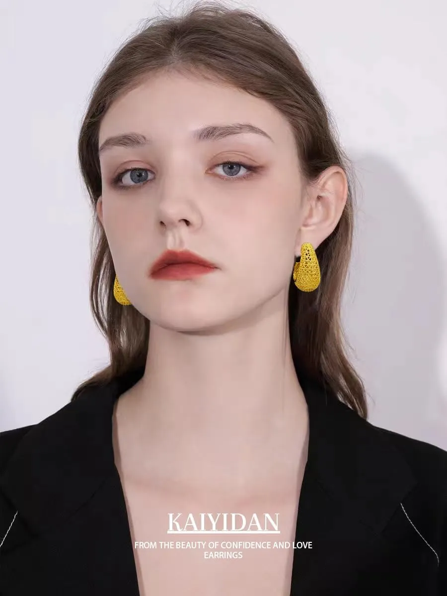 Gold Hoop Earrings For Women Trendy,14K Gold Plated Chunky Dangle Hoop Earrings,Statement Thick Yellow Gold Huggie Medium Hoops,Fashion Jewelry Gift.