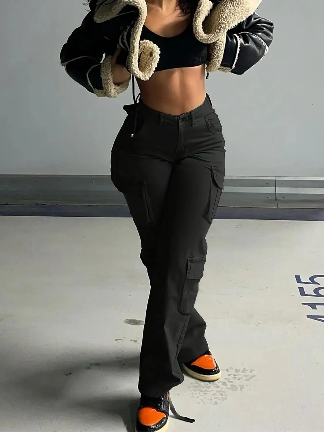 Women Mid Waisted Cargo Jeans Flap Pocket Straight Wide Leg Casual Baggy Boyfriend Denim Streetwear Pants