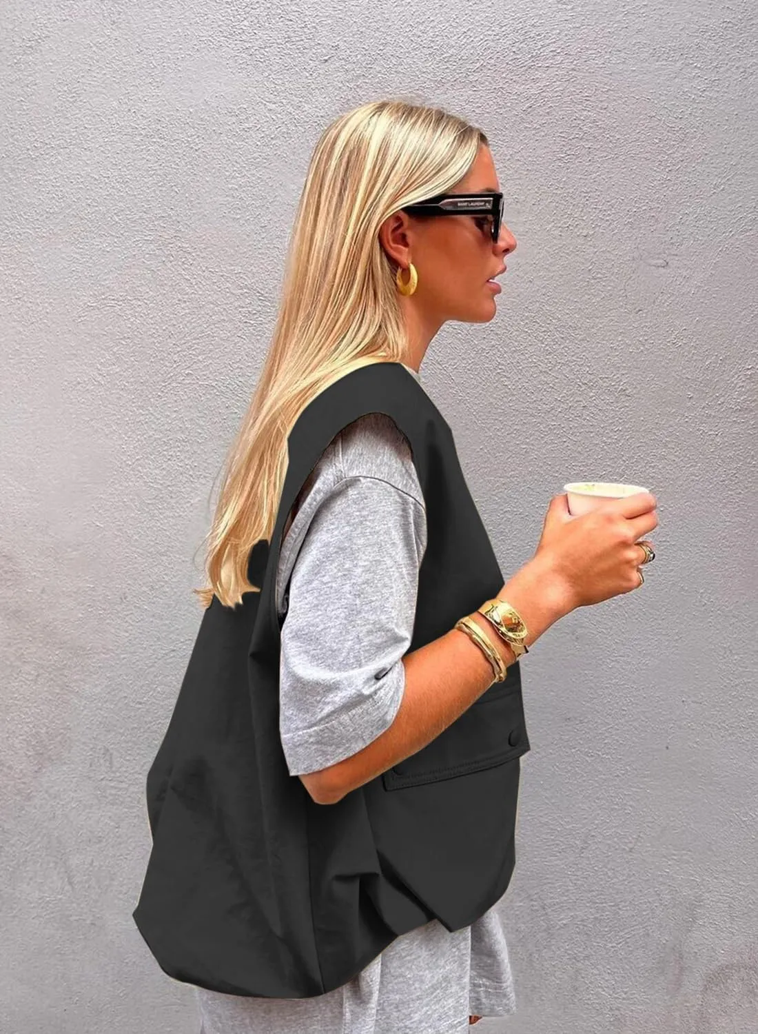 Women's Oversized Cargo Vest Casual Full Zip Up Ruched Hem Sleeveless Blazer Jackets Tops with Pockets