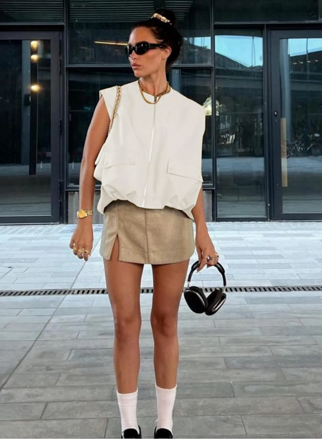 Women's Oversized Cargo Vest Casual Full Zip Up Ruched Hem Sleeveless Blazer Jackets Tops with Pockets