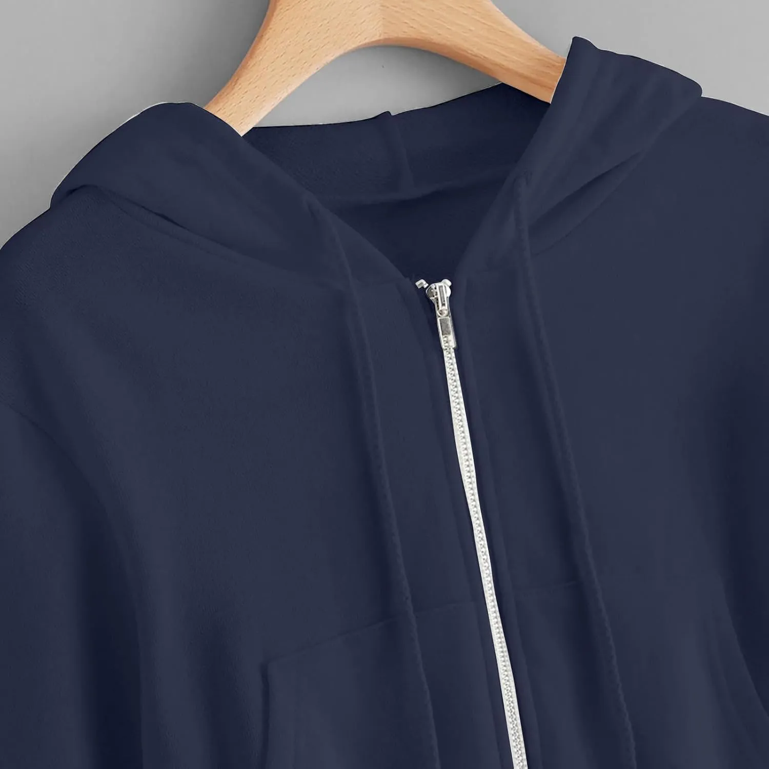 Women's Zip Up Cropped Hoodie Long Sleeve Drawstring Sweatshirts Casual Slim Fit Solid Color Crop Tops with Pocket