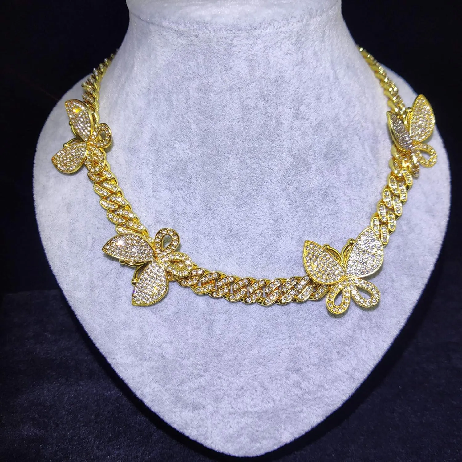 YBMYCM Butterfly Cuban Necklace Crystal Collars Cuban Link Chain Iced Bling Butterfly for Women Men Hip Hop Rapper Jewelry
